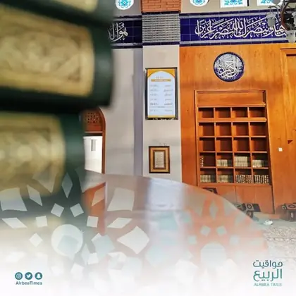 من أعمالنا: شاشة مواقيت الربيع داخل مسجد (7)