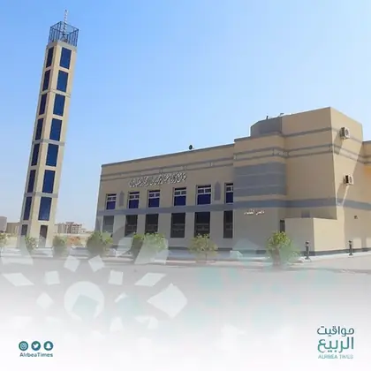 من أعمالنا: شاشة مواقيت الربيع داخل مسجد (27)
